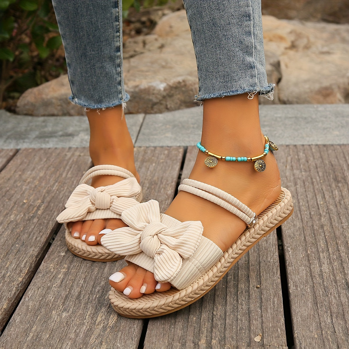 Elegante Slip-on-Sandalen mit Schleife – Stil & Komfort