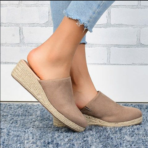 Bequeme Damen Clogs mit Keilabsatz – Slip-On Sommerschuhe