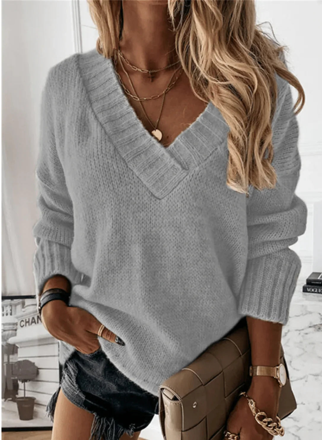 Grauer V-Ausschnitt Damenpullover im Oversize Look