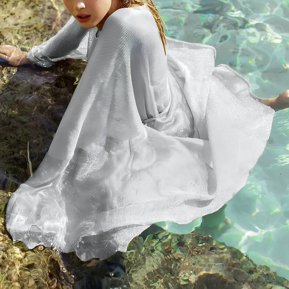 Glänzender transparenter Strand-Kimono
