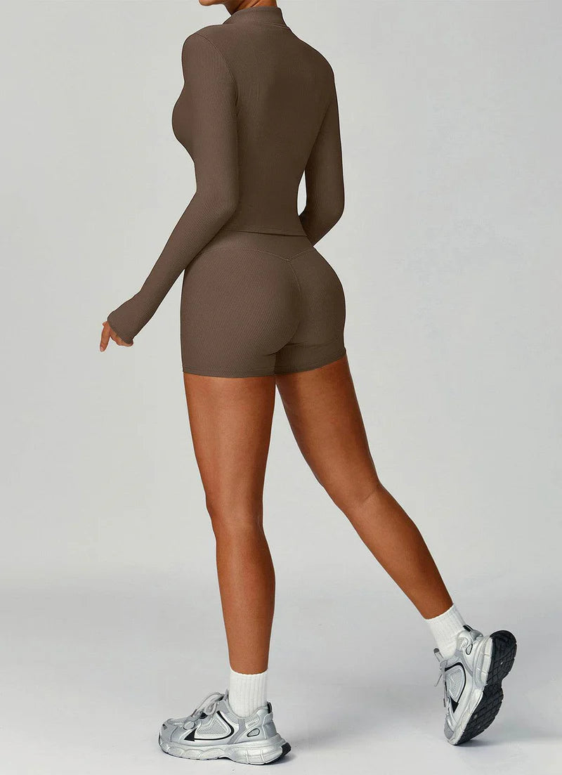 Sportliches Damen Zweiteiler Set mit Reißverschluss-Jacke & Shorts