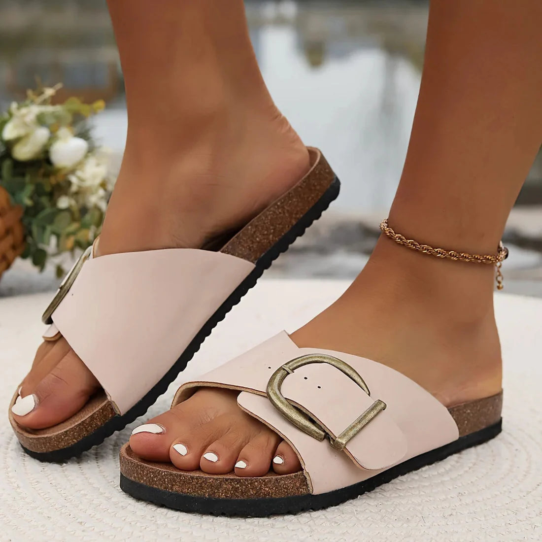 Damen Sandalen mit Schnalle – Flache Sommer- Bequem & Elegant