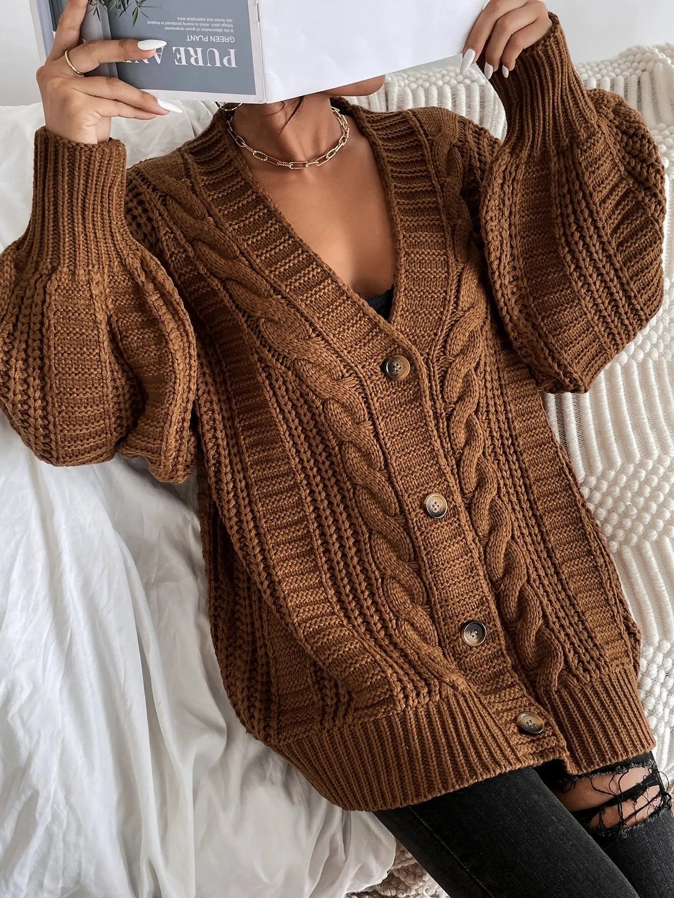 Oversize Strickjacke für Damen in Braun mit Zopfmuster