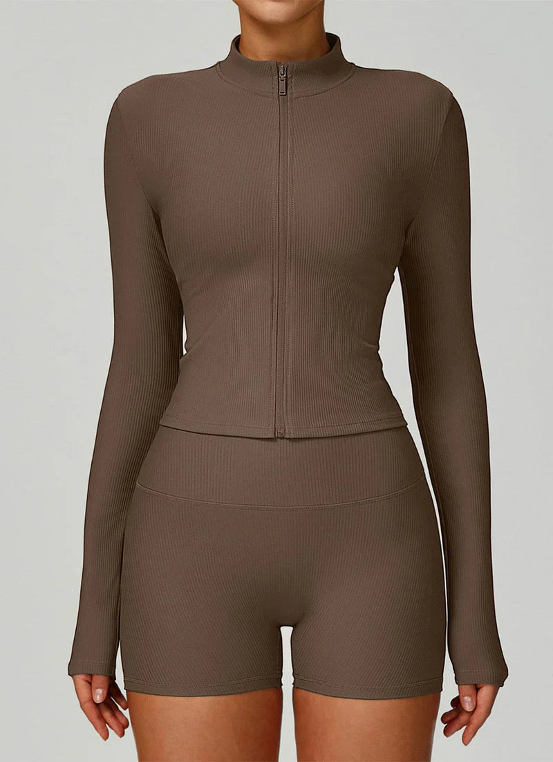 Sportliches Damen Zweiteiler Set mit Reißverschluss-Jacke & Shorts